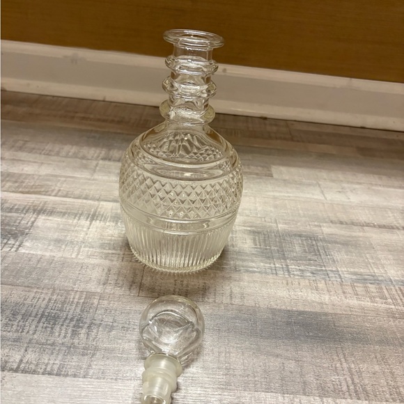 Tiffany & Co. Designed Seagram’s Wine Decanter - Picture 5 of 6